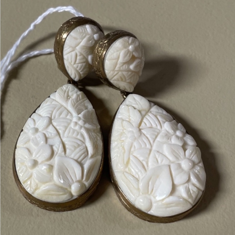 ISO Stephen Dweck vintage earrings. Willing to pay top dollar if found.